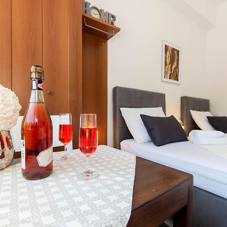 Apartments Medora Rovinj Exterior photo