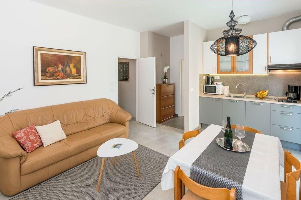 Apartments Medora Rovinj Exterior photo